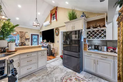 25 Snyder Street, Patchogue, NY 11772 - Photo 9