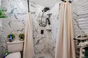 25 Snyder St, Patchogue, NY 11772 - Photo 23