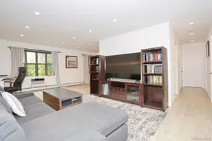 945 Sierra Vista Ln, Valley Cottage, NY 10989 - Photo 3