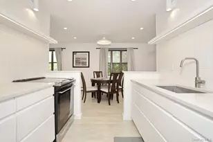 945 Sierra Vista Ln, Valley Cottage, NY 10989 - Photo 15