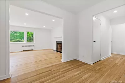 23 Lakeview Road, New Rochelle, NY 10804 - Photo 3