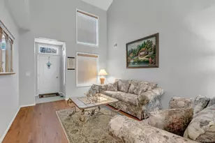 13 Cranberry Cir, Medford, NY 11763 - Photo 5