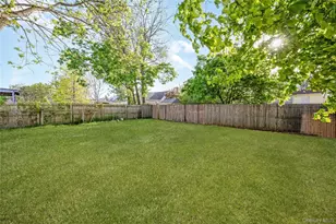 728 Martin Dr, Uniondale, NY 11553 - Photo 7