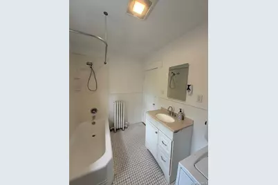108 Earle Avenue, Lynbrook, NY 11563 - Photo 13