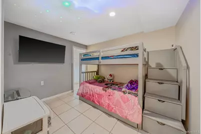 22032 147th Avenue, Springfield Gardens, NY 11413 - Photo 25