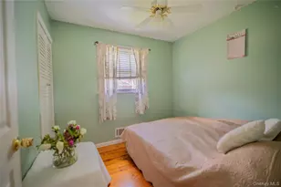 1084 Joselson Ave, Bay Shore, NY 11706 - Photo 7