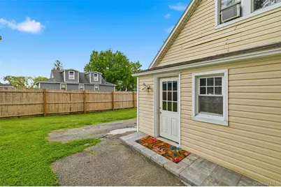 20 Samstag Avenue, Ossining, NY 10562 - Photo 33