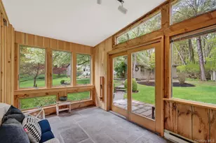 27 Old Wagon Rd, Woodstock, NY 12498 - Photo 5