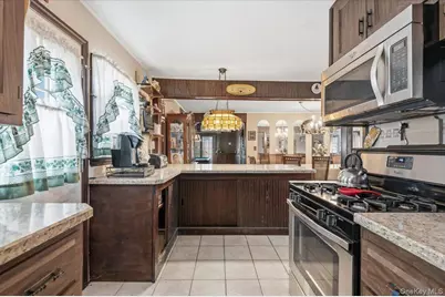 280 Division Avenue, Massapequa, NY 11758 - Photo 17