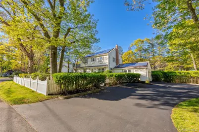 15 Oxbow Road, Patchogue, NY 11772 - Photo 5