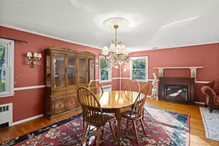 15 Oxbow Rd, Patchogue, NY 11772 - Photo 17