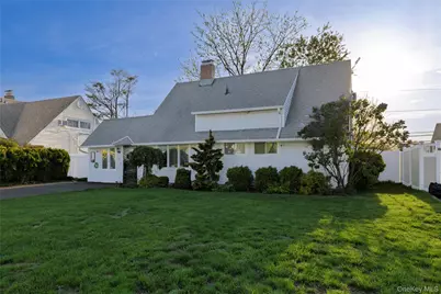 10 Rural Lane, Levittown, NY 11756 - Photo 3