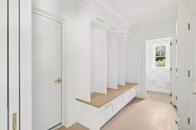 8 Club Road, Sea Cliff, NY 11579 - Photo 13