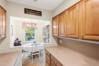 120 Morris Avenue #B5, Rockville Centre, NY 11570 - Photo 9
