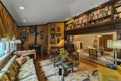 84 Nottingham Road, Manhasset Hills, NY 11040 - Photo 11