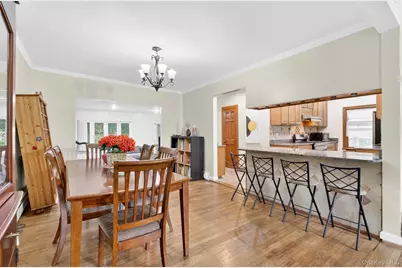260 Shoreward Drive, Great Neck, NY 11021 - Photo 7