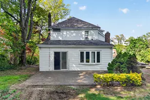 260 Shoreward Dr, Great Neck, NY 11021 - Photo 21