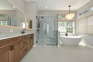 1 Dylan Pl, Melville, NY 11747 - Photo 27