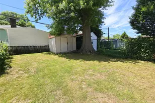 45-20 217th St, Bayside, NY 11361 - Photo 25