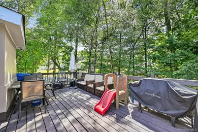 731 Manette Lane, Valley Cottage, NY 10989 - Photo 43