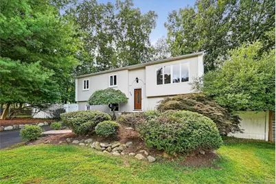 731 Manette Lane, Valley Cottage, NY 10989 - Photo 3
