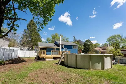 22 Oriole Drive, Poughkeepsie, NY 12601 - Photo 5