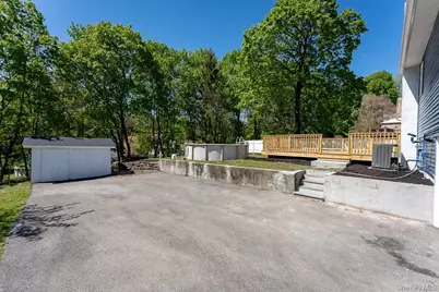 22 Oriole Drive, Poughkeepsie, NY 12601 - Photo 3