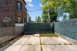 60 Richmond St, Brooklyn, NY 11208 - Photo 11