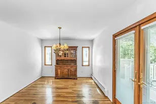 22 Leuce Pl, Glen Cove, NY 11542 - Photo 5