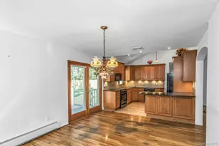 22 Leuce Pl, Glen Cove, NY 11542 - Photo 7
