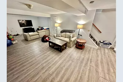 37 Hickory #A, Port Washington, NY 11050 - Photo 9