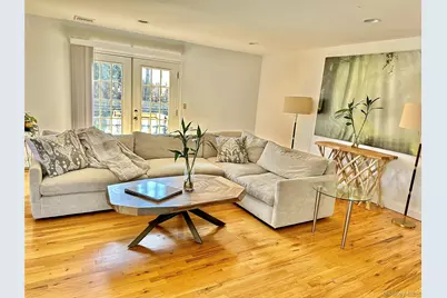 37 Hickory #A, Port Washington, NY 11050 - Photo 5