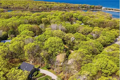 20 Norfolk Drive, White Sulphur Springs, NY 11937 - Photo 5