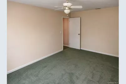 370 Washington Avenue, Patchogue, NY 11772 - Photo 7