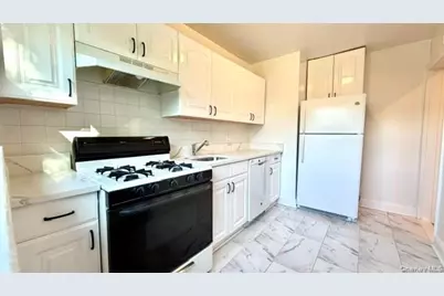 220-26 73rd Avenue #A2, Bayside, NY 11364 - Photo 9