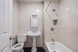 2410 Grand Ave, Bronx, NY 10468 - Photo 31