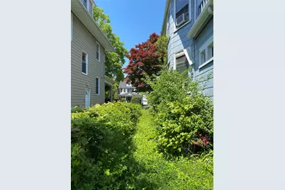 196 Elm Street, New Rochelle, NY 10805 - Photo 3