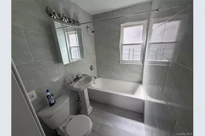 9055 178th Street, Jamaica, NY 11432 - Photo 5
