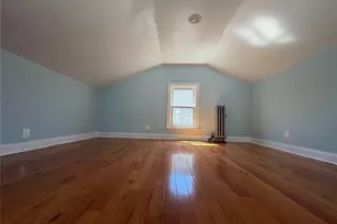90-55 178th St, Jamaica, NY 11432 - Photo 7