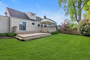 15 Purdue Rd, Glen Cove, NY 11542 - Photo 21