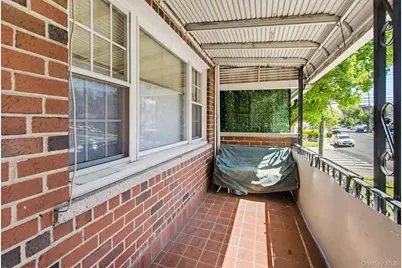 604 Logan Avenue, Bronx, NY 10465 - Photo 5