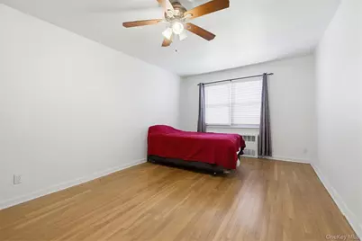 604 Logan Avenue, Bronx, NY 10465 - Photo 35