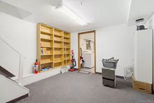 604 Logan Ave, Bronx, NY 10465 - Photo 39