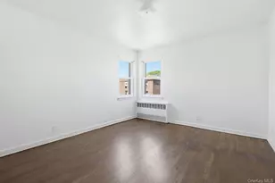 604 Logan Ave, Bronx, NY 10465 - Photo 19