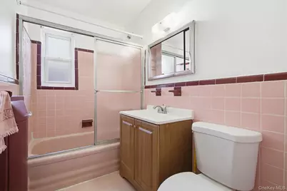 604 Logan Avenue, Bronx, NY 10465 - Photo 37