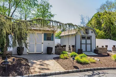 104 California Avenue, Port Jefferson, NY 11777 - Photo 9