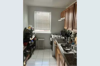 261-72 Langstone Ave Avenue #UPPER, Glen Oaks, NY 11004 - Photo 11