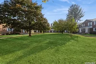 261-72 Langstone Ave Ave, Glen Oaks, NY 11004 - Photo 3
