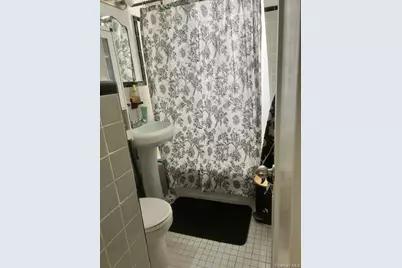 261-72 Langstone Ave Avenue #UPPER, Glen Oaks, NY 11004 - Photo 13