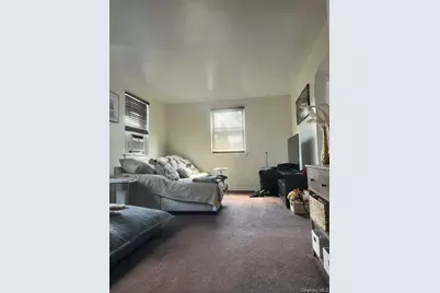 261-72 Langstone Ave Avenue #UPPER, Glen Oaks, NY 11004 - Photo 9